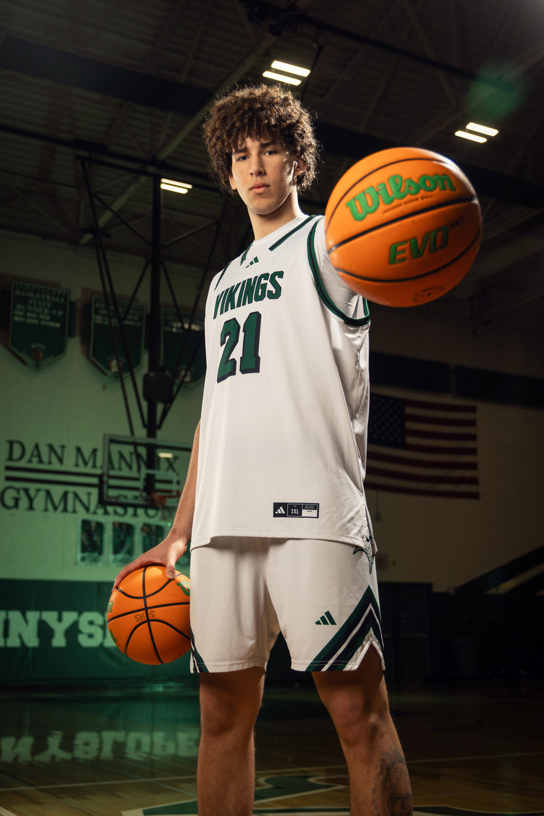 Vikings basketball player — natural gym shoot